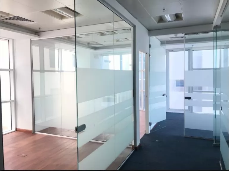 Reklam Hazır Mülk U/F Ofis  kiralık içinde Doha #13988 - 3  image 